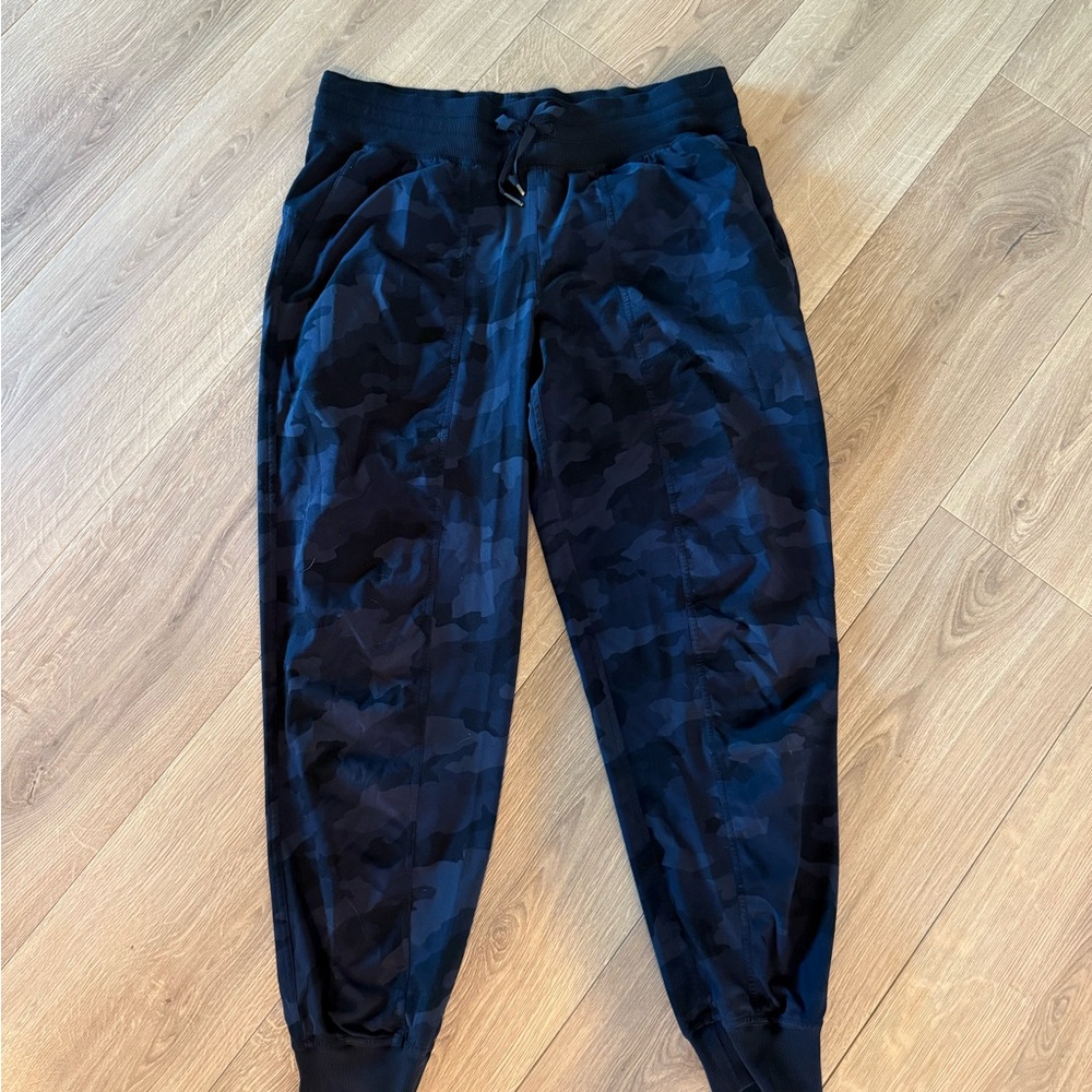 lululemon athletica black Camo Joggers